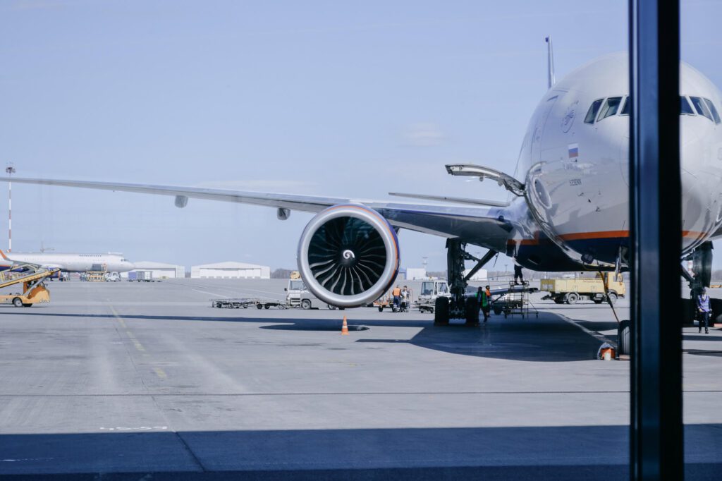 Advising with the lease of Embraer 170 from Finnair